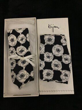 Vintage Bijan Tie and Pocket square